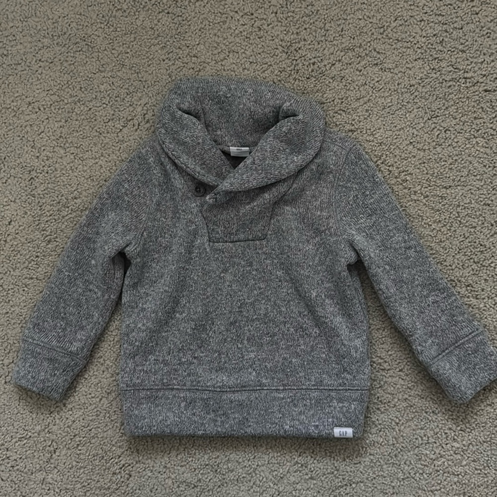 Baby Gap Gray Cowl Neck Sweater in Size 18-24 Months